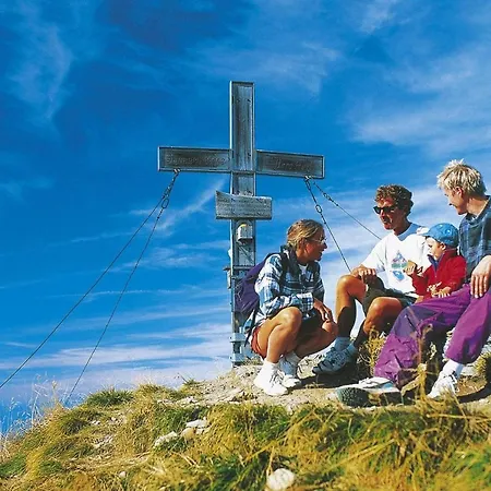 In Koenigsleiten With Wellness & Alps View Alpehytte