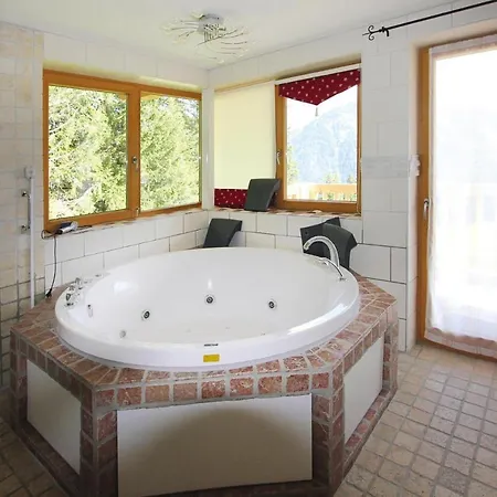 Alpesi faház In Koenigsleiten With Wellness & Alps View